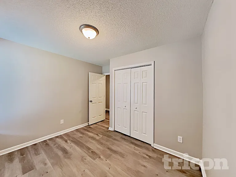 1322 Sasswood Ln — Photo 11