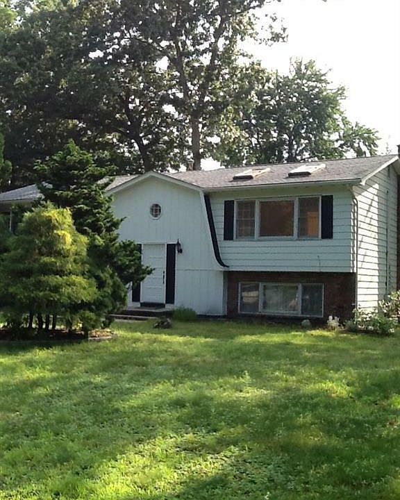 1st image of 26 Highland Ave