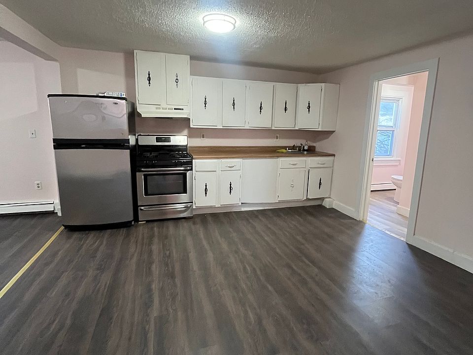 1st image of 23 Viall St #3