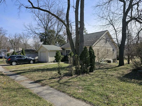 300 Union St, Fenton, MI 48430