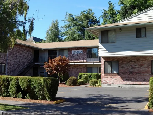 Pine Haven, 2037-2059 SE Pine St, Portland, OR 97214