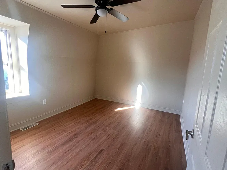 1542 N 15th St #5 — Photo 12