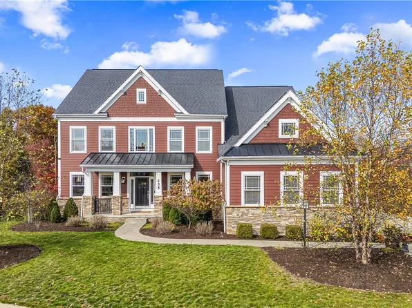 235 Pine Crest Ct, Gibsonia, PA 15044