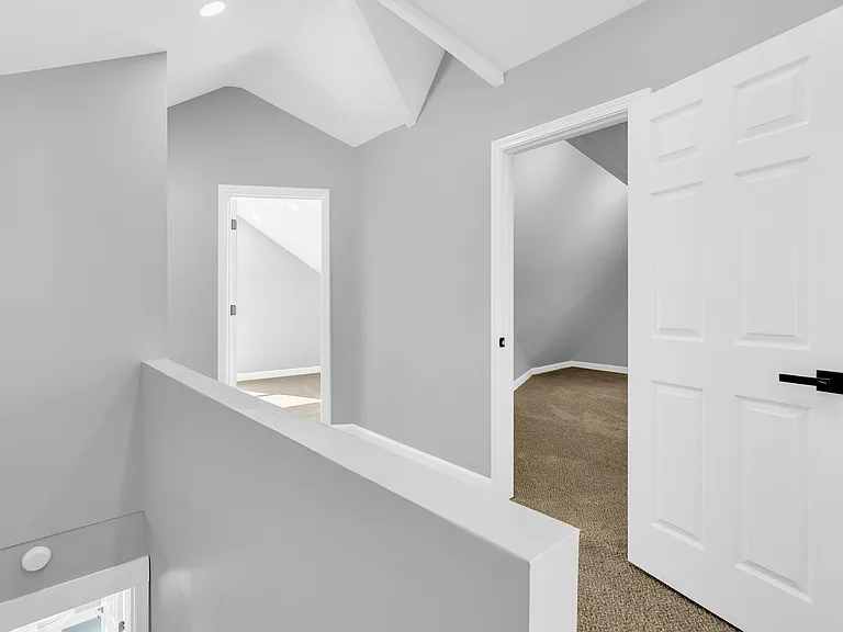 9973 E Outer Dr — Photo 23