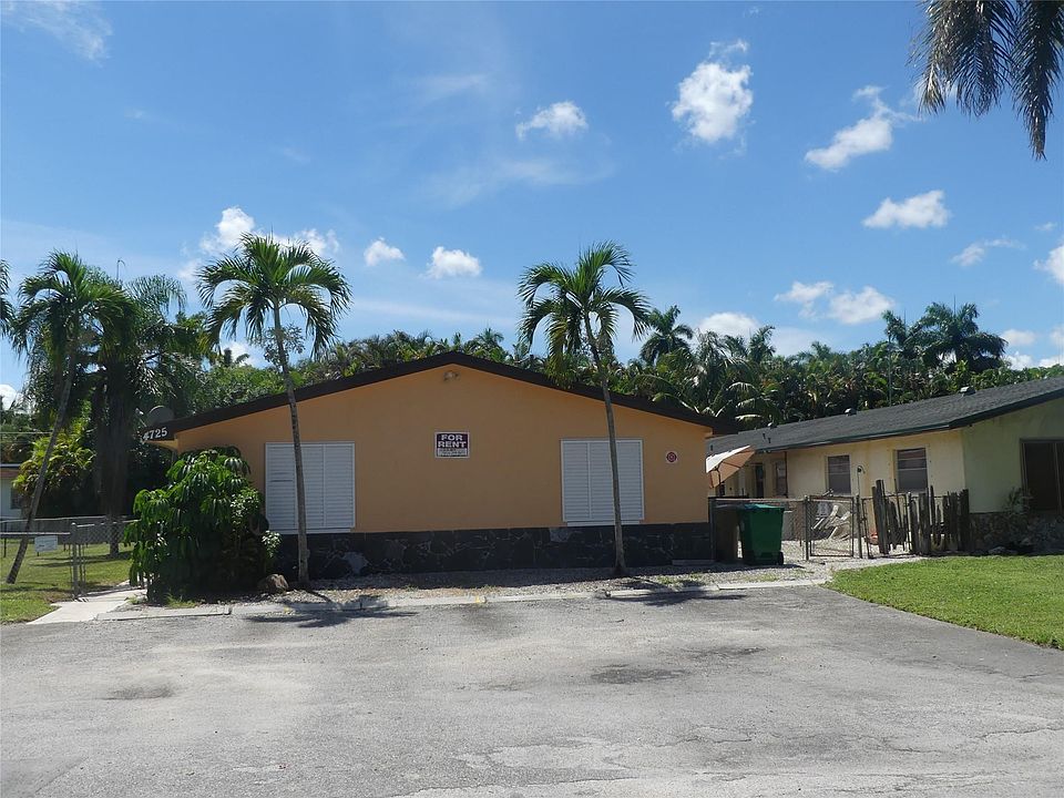 1st image of 4725 SW 65th Avenue