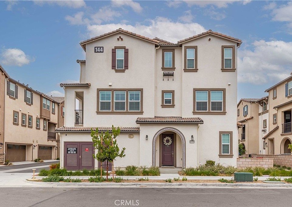 1st image of 40709 Melrose Dr