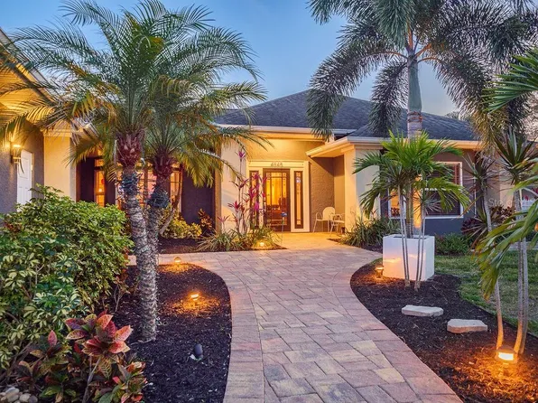 4845 Greymoss Ln, Sarasota, FL 34233