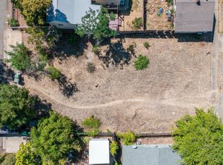 1801 Willis St, Redding, CA 96001