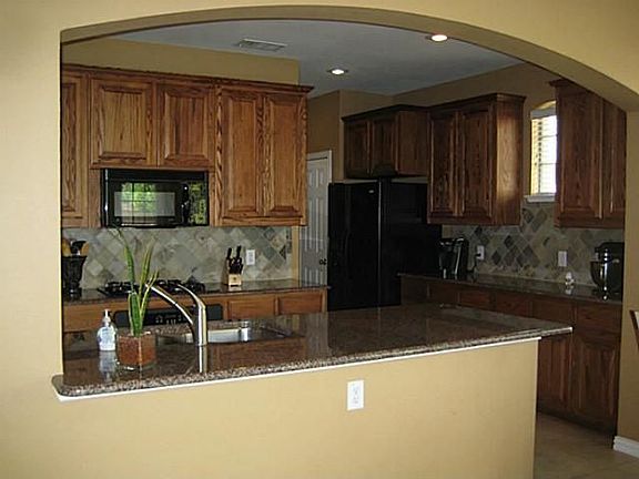 5th image of 2476 Greenbrook Dr