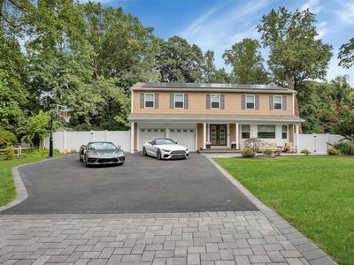 6 Essex Drive, Northport, NY, 11768