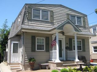 89 Brooklyn Ave, West Hempstead, NY 11552