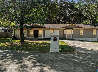 1824 Elkwood Dr, Fultondale, AL 35068