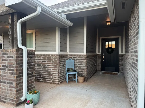 300 Mountain Laurel Way, Noble, OK 73068