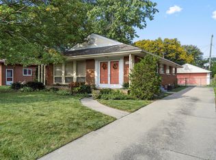 20005 Lennon St, Harper Woods, MI 48225