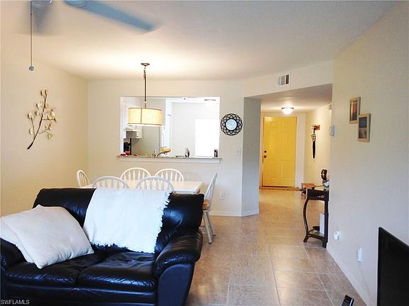 3rd image of 1323 Derbyshire Ct APT 102
