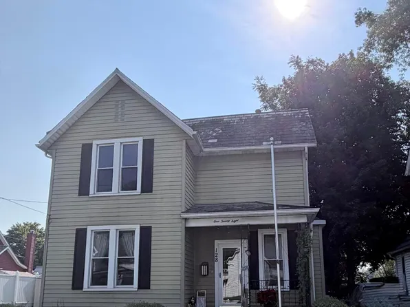 128 N 9th St, Newark, OH 43055