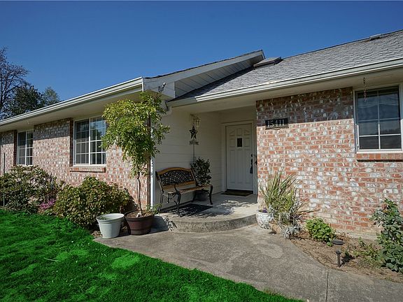 3rd image of 15411 112th Street Ct E