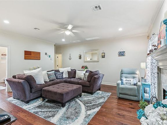 5th image of 3721 Lake Kristin Dr