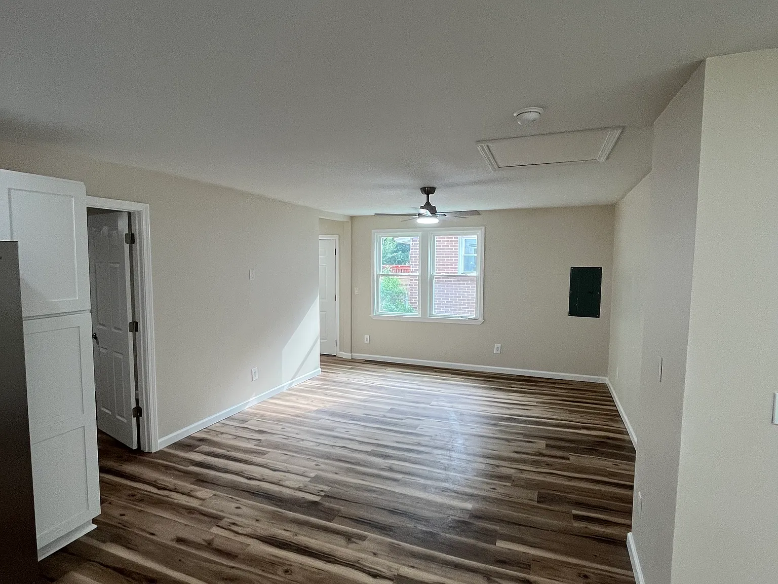 3 bed, 1380 sqft, $1,500 — Photo 4