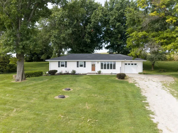 28763 203rd St, Leavenworth, KS 66048