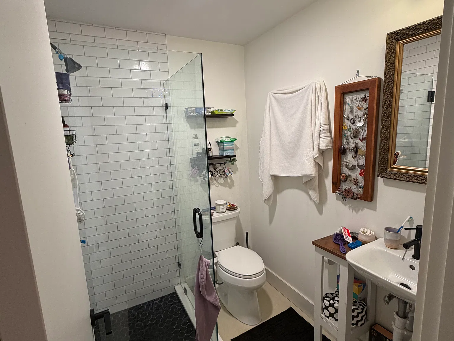 Studio, $1,050 — Photo 4