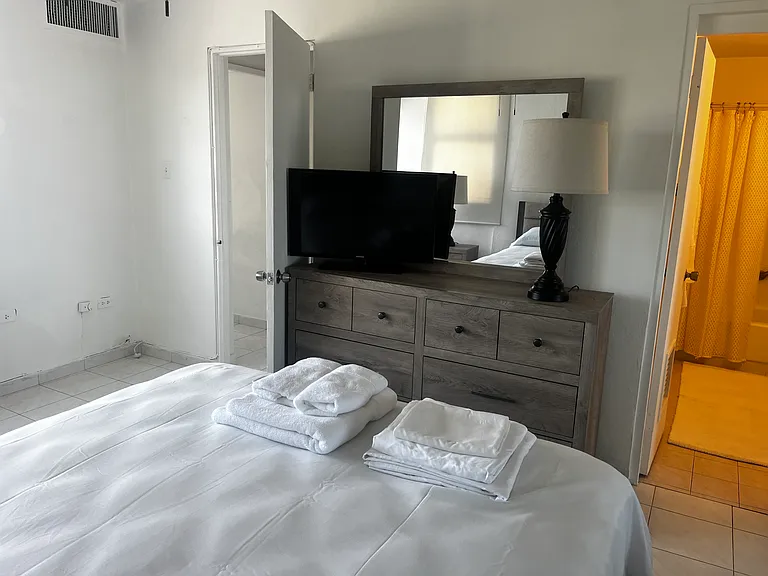 658 Avenue Miramar Cond Hilltop — Photo 16