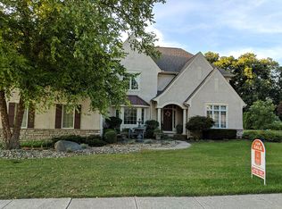 8702 Sweetwater Ct, Powell, OH 43065