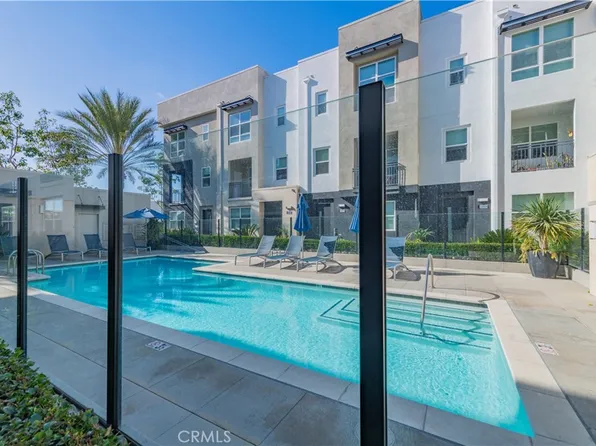 2236 Synergy, Irvine, CA 92614