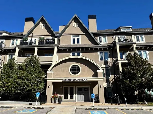 20 S Mahogany Mews SE #307, Calgary, AB T3M 2W8