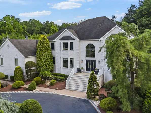 320 Sinclair Court, Morganville, NJ 07751