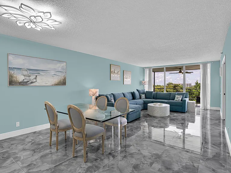 4015 W Palm Aire Dr #704 — Photo 4