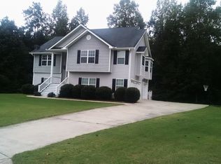 225 Stonewood Ct, Temple, GA 30179