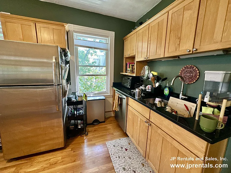 15 Germania St #3 — Photo 3