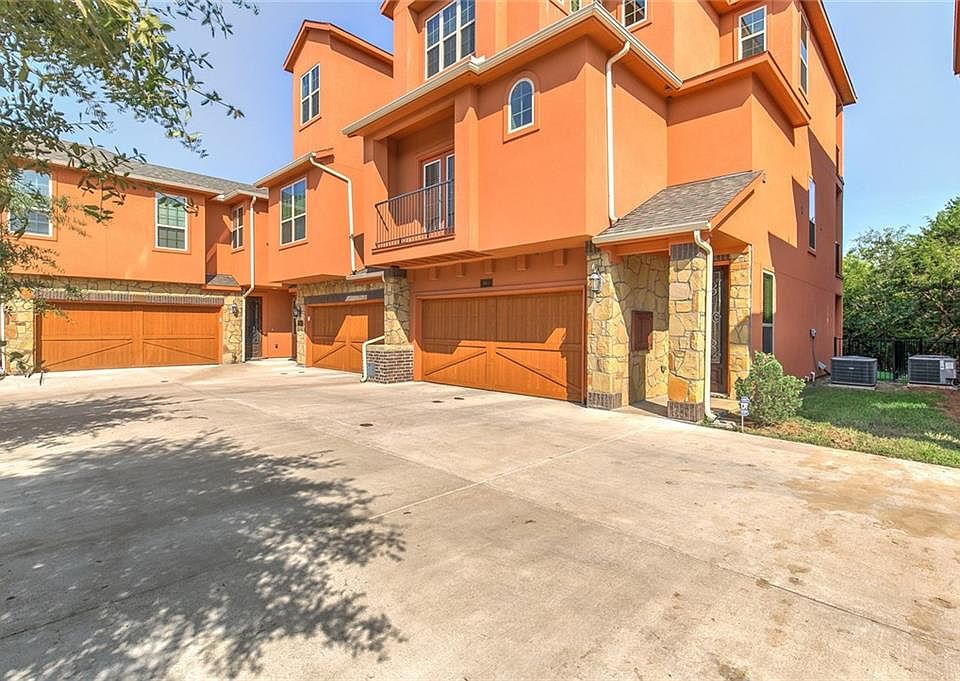 1st image of 2655 Villa Di Lago Unit 3
