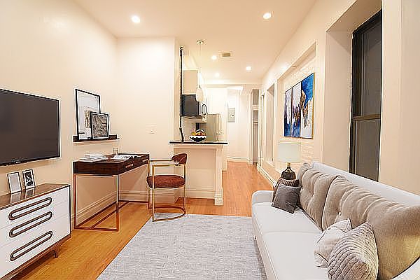 1st image of 152 Lexington Ave #4B