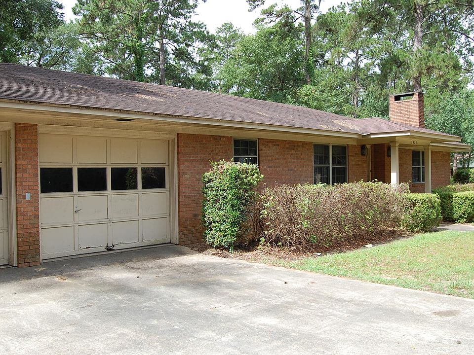 2nd image of 1421 Pullen Rd