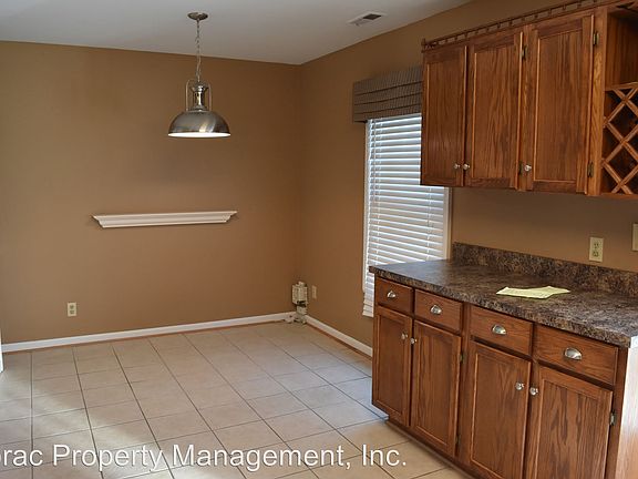 4th image of 5174 Dominion Dr