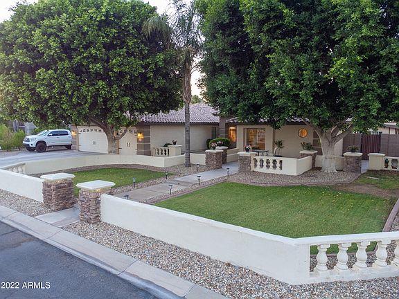4th image of 7926 W Briden Ln