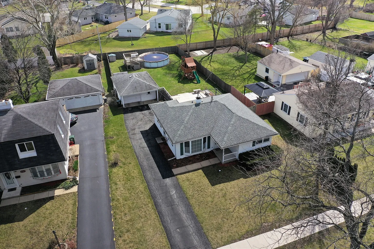 2707 Campbell St photo 1