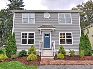 275 Waseca Ave, Barrington, RI 02806