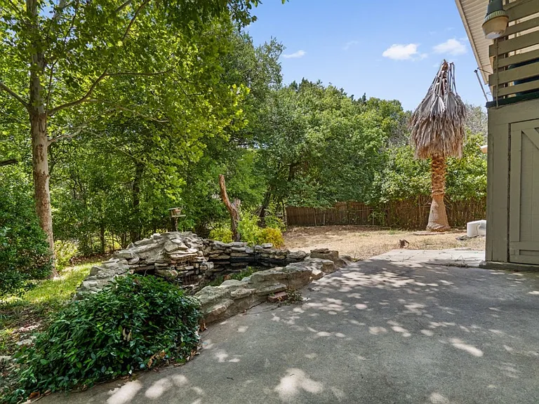 11809 Eubank Dr — Photo 32
