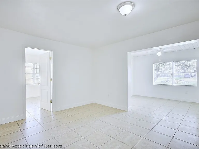 1061 Lake Sebring Dr — Photo 12