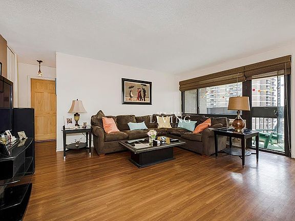 5th image of 80 Gold St #19D