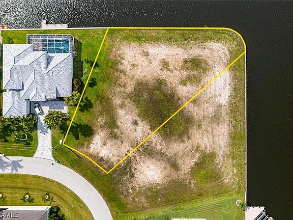 3rd image of 3021 SW 27th Pl