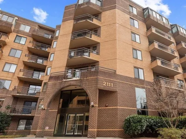 2111 Wisconsin Ave NW APT 401, Washington, DC 20007