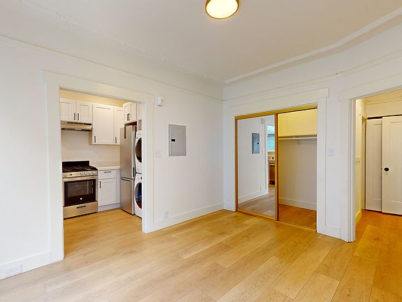 5th image of 1452 Castro St #7