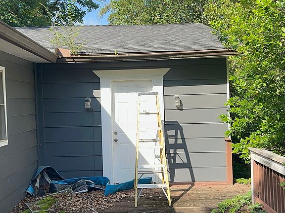 5th image of 2401 Shea Dr