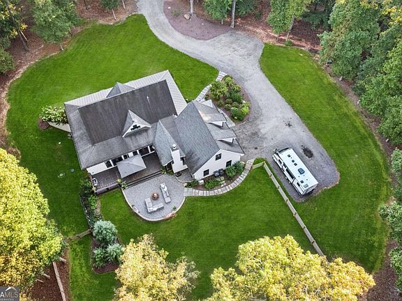 2nd image of 889 Freehome Rd