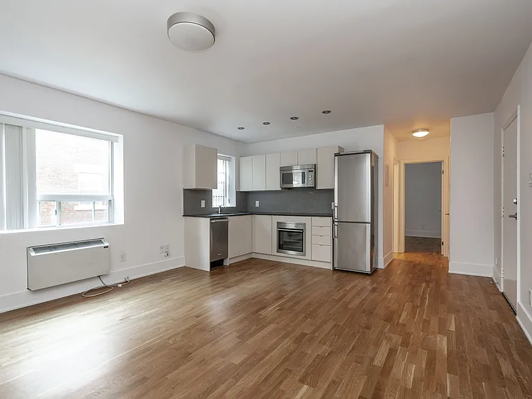 83 Isabella St — Photo 14