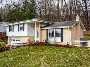 1165 Regency Dr, Pittsburgh, PA 15237